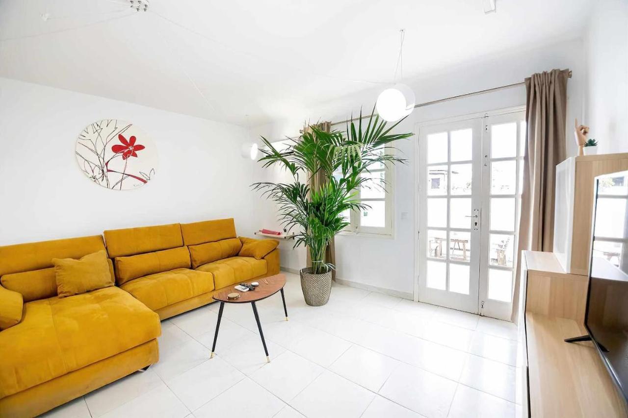 Le Family Palms My Home Playa Honda  Bagian luar foto